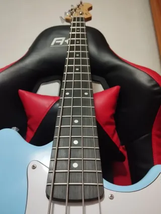 Bajo Eléctrico Escala Corta.