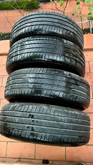 4 Gomme con Cerchi 215/65/R16 4x108 attacco et32