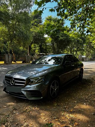 Mercedes-Benz E300de AMG 2021