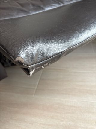 Butaca reclinable de piel marrón