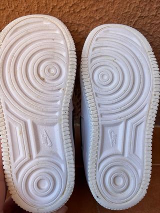 Zapatillas Nike Air Force 1 Blancas y Negras