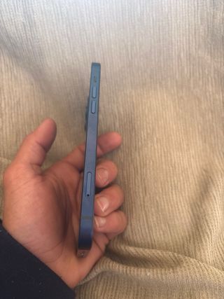 iPhone 12 Negro/Azul Marino