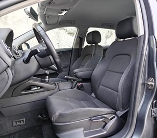 A3 SPORTBACK 2.0 TDI 140 CV * 1 DUEÑO Y LIBRO *