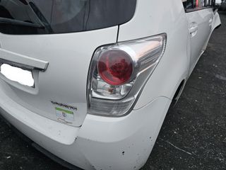 Pilotos Traseros Toyota Verso 2013