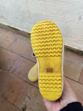 Botas de agua amarillas 27