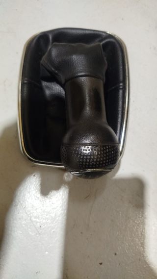 Pomo y funda palanca cambios Golf IV