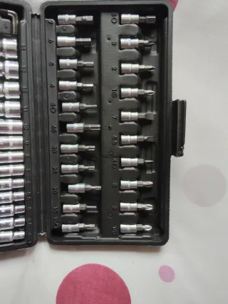 Caja Herramientas 46Pcs Negra, nueva