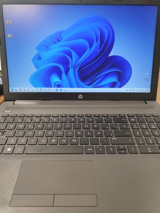 Portátil HP 250 G7