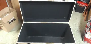 Baúl decorativo con diseño de animales