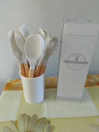 Set 12 Utensili Cucina Silicone e Legno