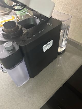 Macchina Caffè Nespresso Vertuo Lattissima