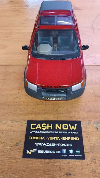 ERTL LAND ROVER FREELANDER COCHE A ESCALA 1/18