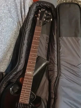 Guitarra Eléctrica ESP LTD Viper-50 Negra