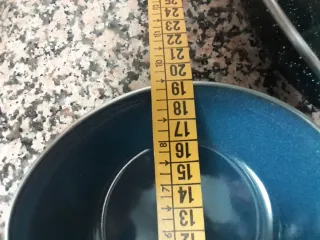 Paellera negra + sartén pequeña de regalo