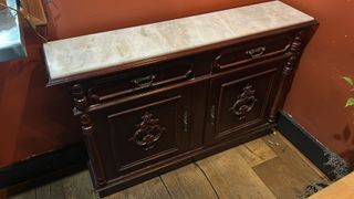 Mueble recibidor madera y mármol antiguo