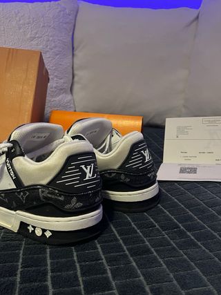 Sneakers Louis Vuitton Nere e Bianche