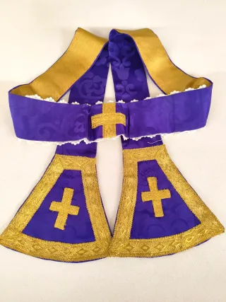 Estola litúrgica antigua morada y dorada