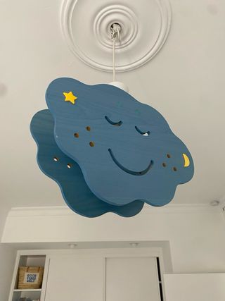 Lámpara infantil nube luna estrella madera