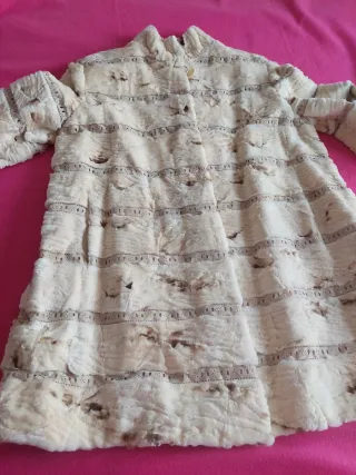 Chaquetón de piel beige y marrón