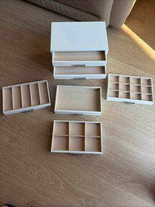 Organizzatore gioielli in legno bianco