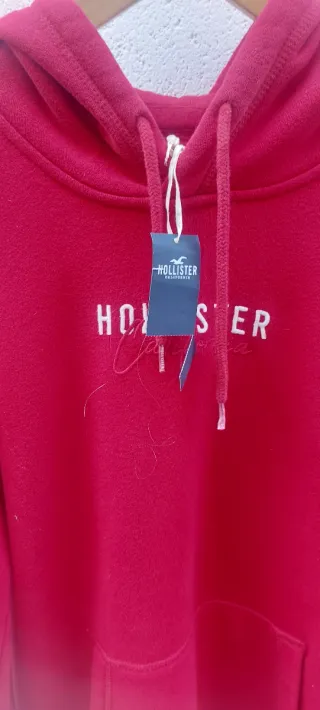 Sudadera Hollister Roja cereza. Talla S