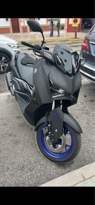 Yamaha Xmax 300 2025