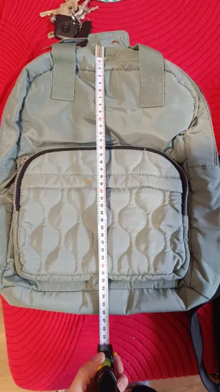 Mochila Primark verde acolchada