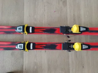 Esquís Quechua 191cm con fijaciones