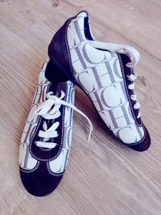 Zapatillas Carolina Herrera Beige y Marrón