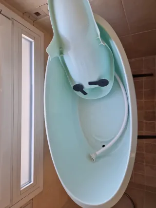 Bañera LUMA para bebé con patas
