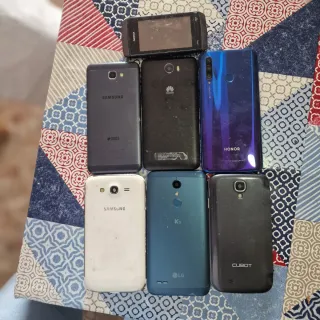 7 móviles para piezas (no funcionan)