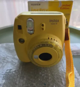 Cámara Fujifilm Instax Mini 9 Amarilla Nueva