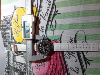 Orologio Swatch Cronografo Bianco Nero