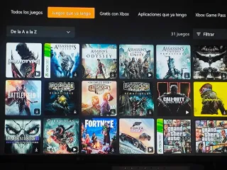 Xbox One X + 700€ in giochi + 2 controller