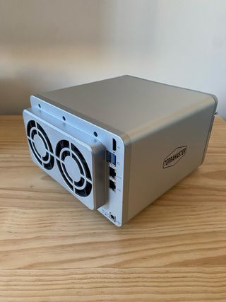 Terramaster F4-423 NAS