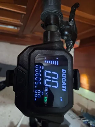 Patinete Eléctrico Ducati Pro