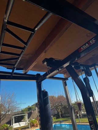 Rack ATX gimnasio con banco, pesas, mancuernas,...