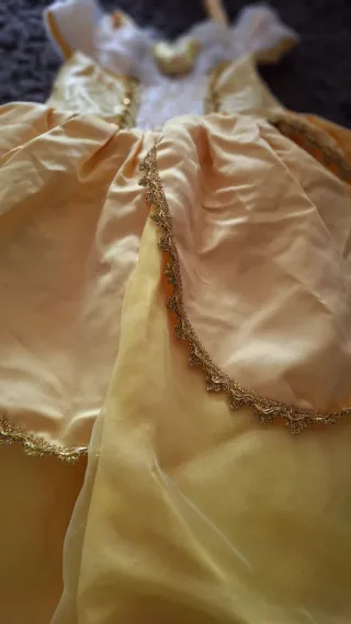Vestito da principessa giallo