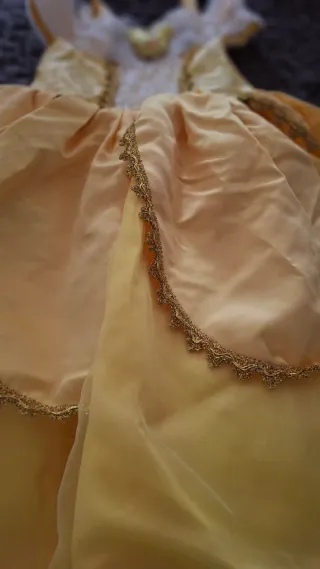 Vestito da principessa giallo