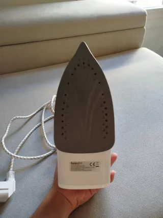 Plancha de vapor ligera y cómoda