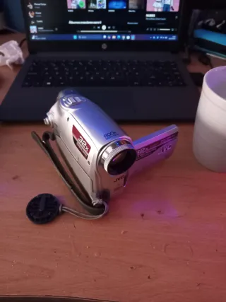 Cámara de vídeo JVC 32x