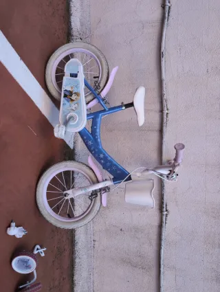 Bicicleta Frozen con ruedines