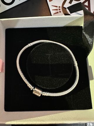 Pulsera Pandora Moments Plata + Kit Regalo