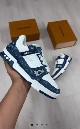 Sneakers Louis Vuitton Blu e Bianche