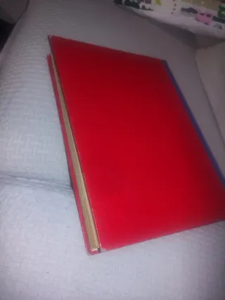 2 Libro: 1948 y 1949 muy antiguo Macías y El Conde