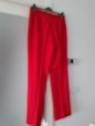 Pantalón Cortefiel Rojo Talla 44
