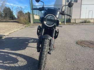 Husqvarna Svartpilen 125 2024