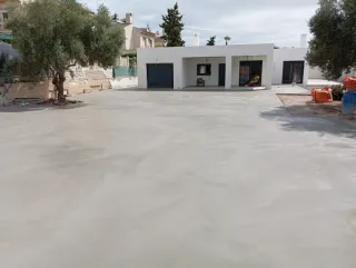 Ofrecemos todo los tipos de hormigón y reformas