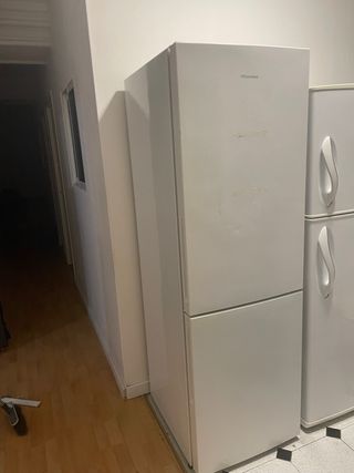 Nevera Hisense en perfecto estado