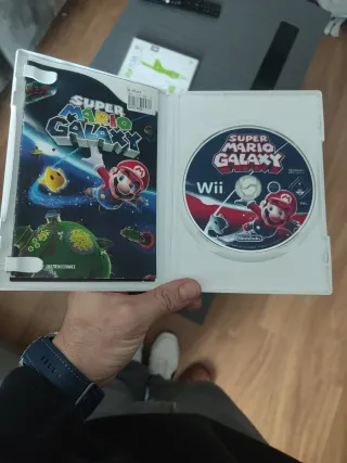 Lote de juegos y mando Wii